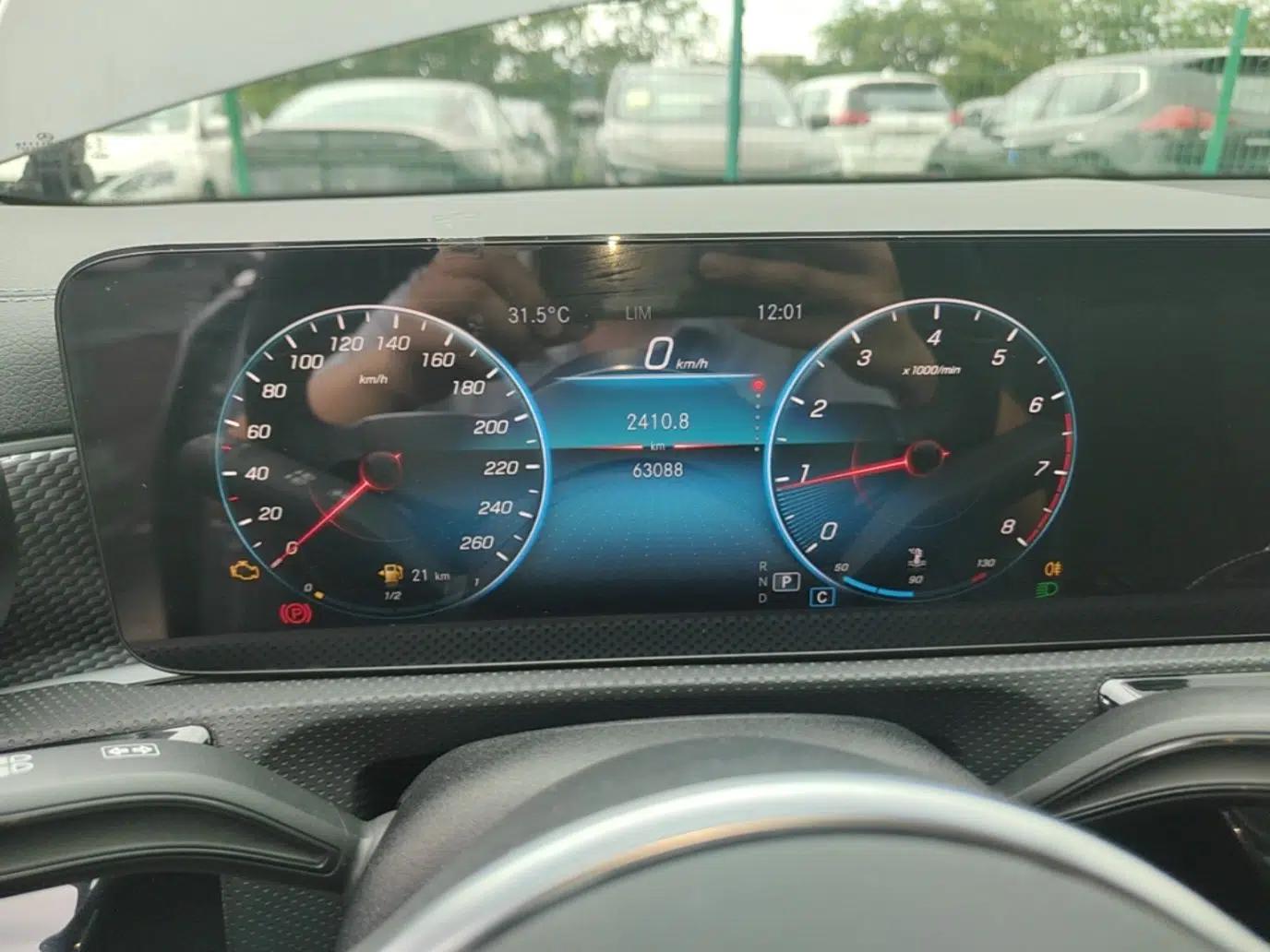 Mercedes-Benz A-Class 2021 A 200 L Sport Sedan Dynamic Model — миниатюра 14