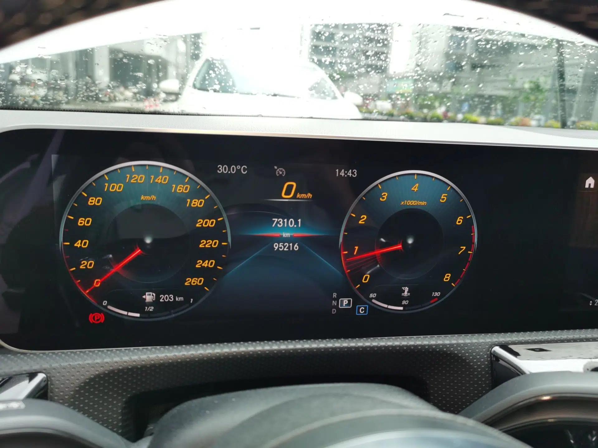 Mercedes-Benz A-Class 2019 A 200 L Sport Sedan — миниатюра 11