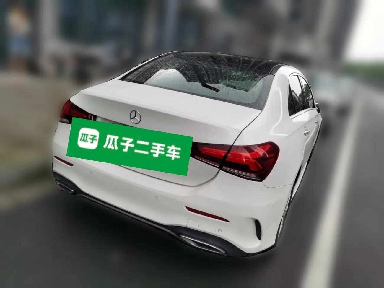 Mercedes-Benz A-Class 2019 A 200 L Sport Sedan — миниатюра 6