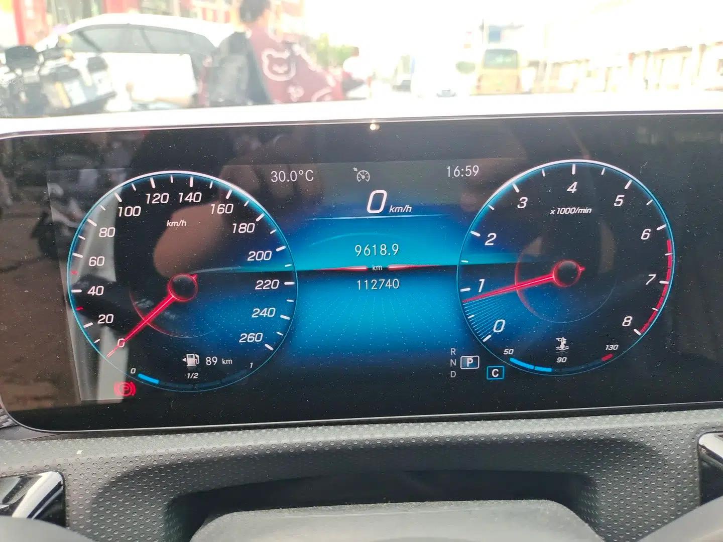 Mercedes-Benz A-Class 2022 A 180 L Sport Sedan — миниатюра 11