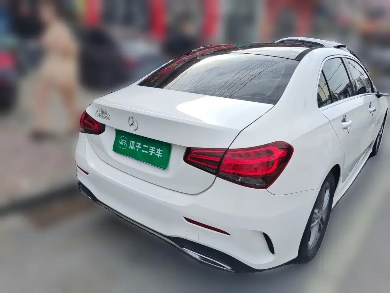 Mercedes-Benz A-Class 2022 A 180 L Sport Sedan — миниатюра 6