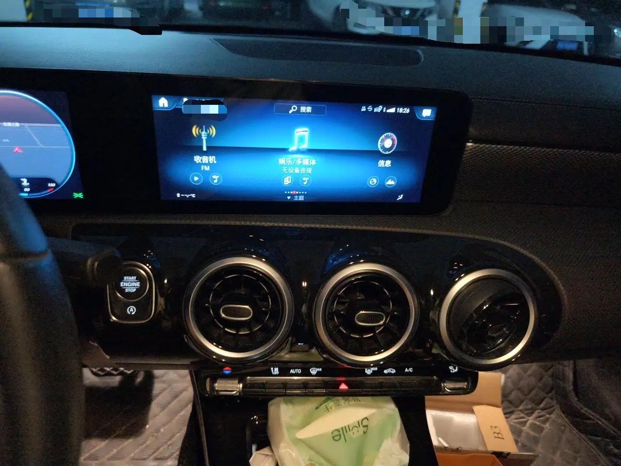 Mercedes-Benz A-Class 2022 A 180 L Sport Sedan — миниатюра 13