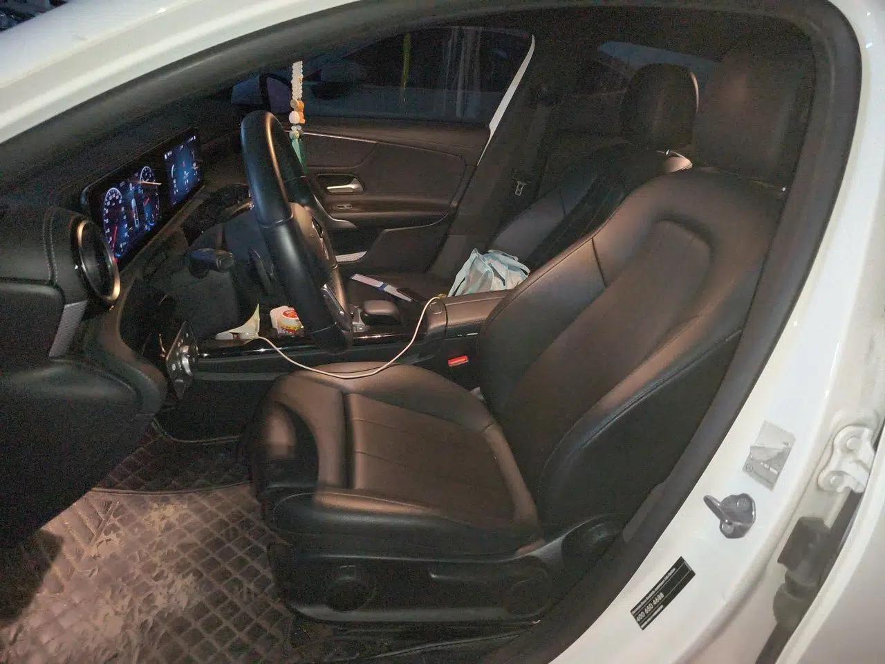 Mercedes-Benz A-Class 2022 A 180 L Sport Sedan — миниатюра 15