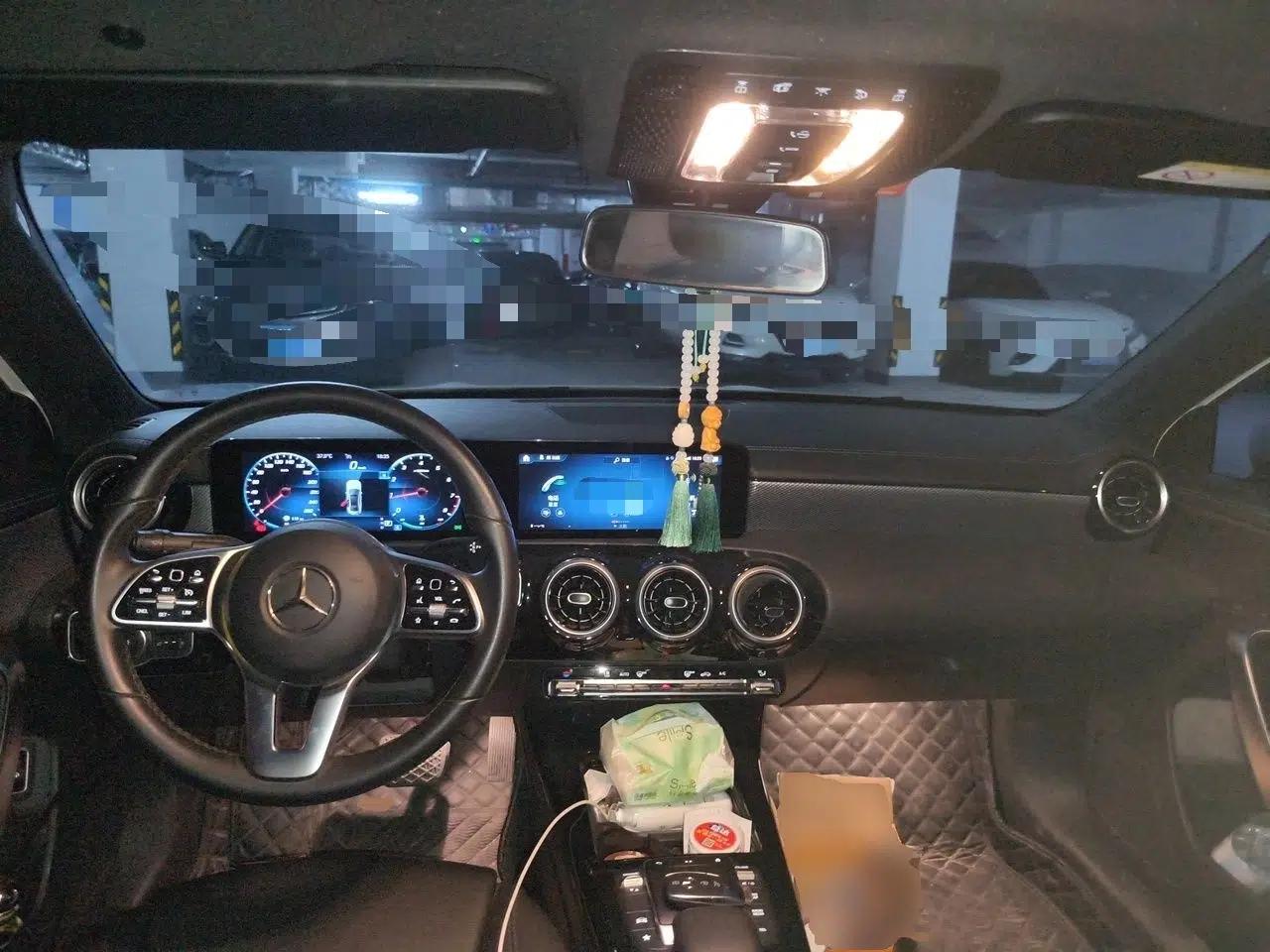 Mercedes-Benz A-Class 2022 A 180 L Sport Sedan — миниатюра 9