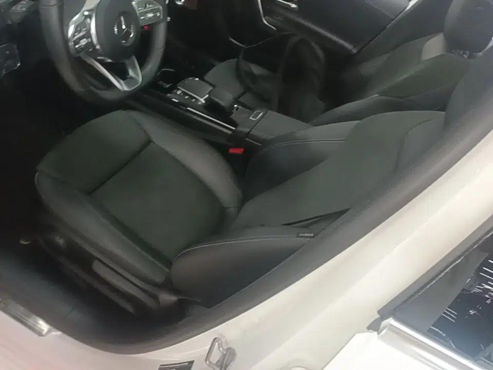 Mercedes-Benz A-Class 2022 Second Facelift A 200 L Sport Sedan Fashion Version — миниатюра 22