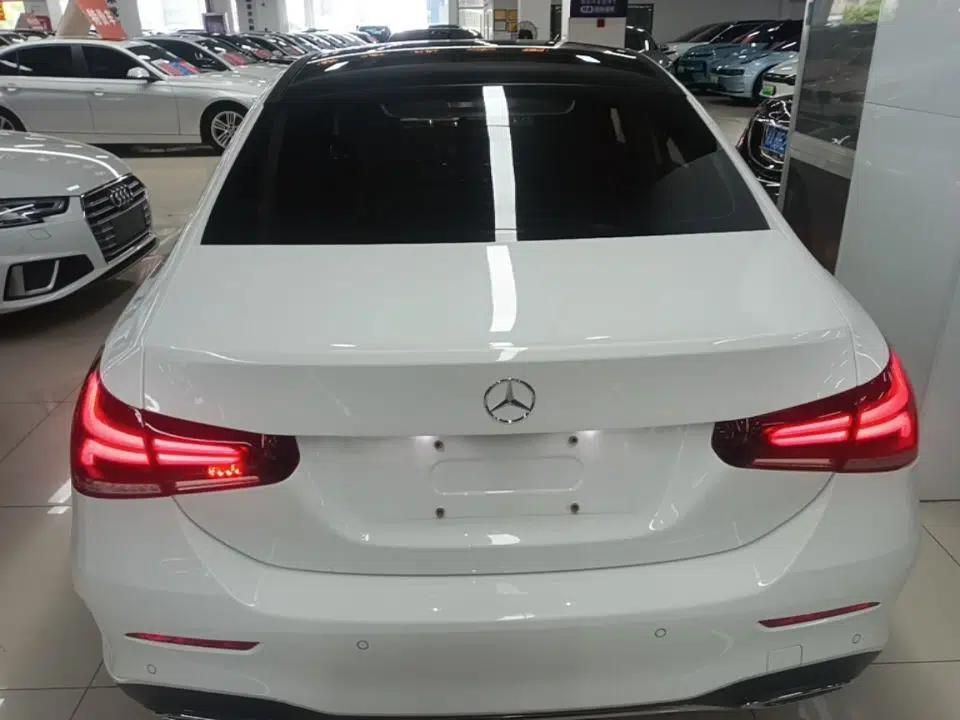 Mercedes-Benz A-Class 2022 Second Facelift A 200 L Sport Sedan Fashion Version — миниатюра 5