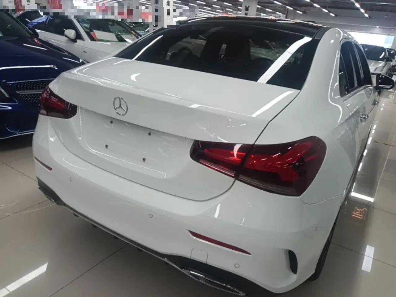 Mercedes-Benz A-Class 2022 Second Facelift A 200 L Sport Sedan Fashion Version — миниатюра 6
