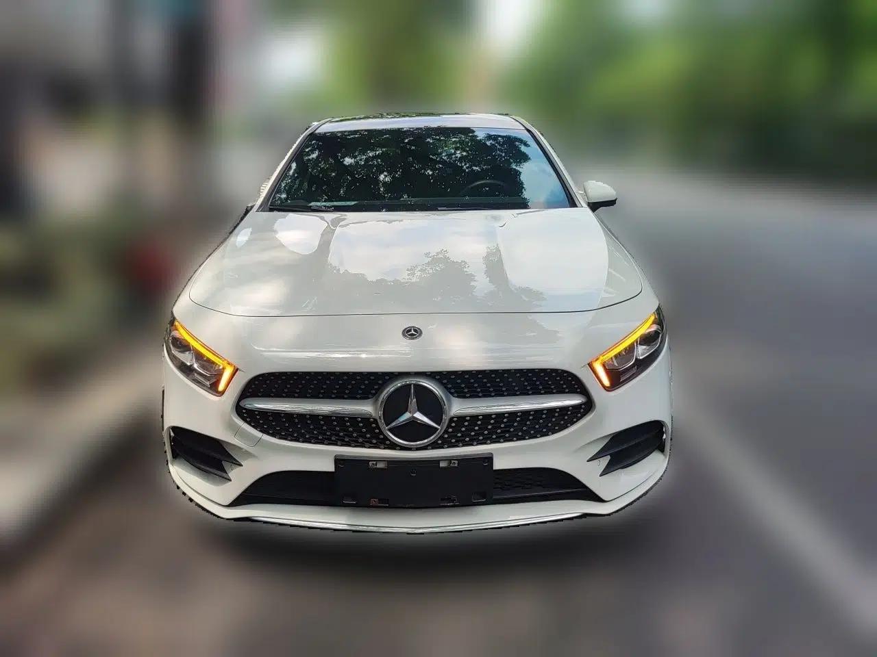 Mercedes-Benz A-Class 2020 A 200 L Sport Sedan — миниатюра 2