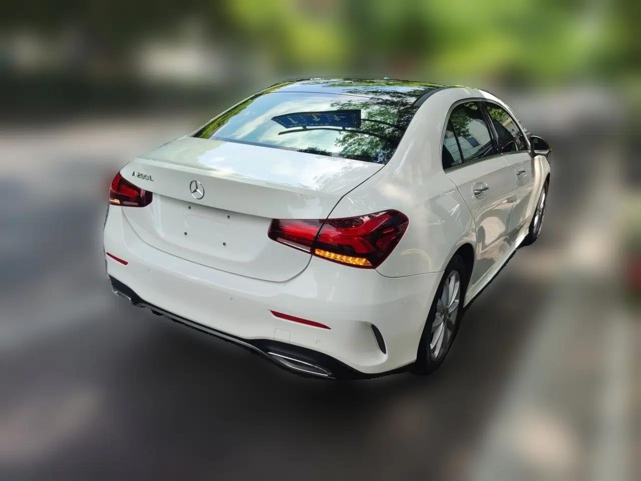 Mercedes-Benz A-Class 2020 A 200 L Sport Sedan — миниатюра 6