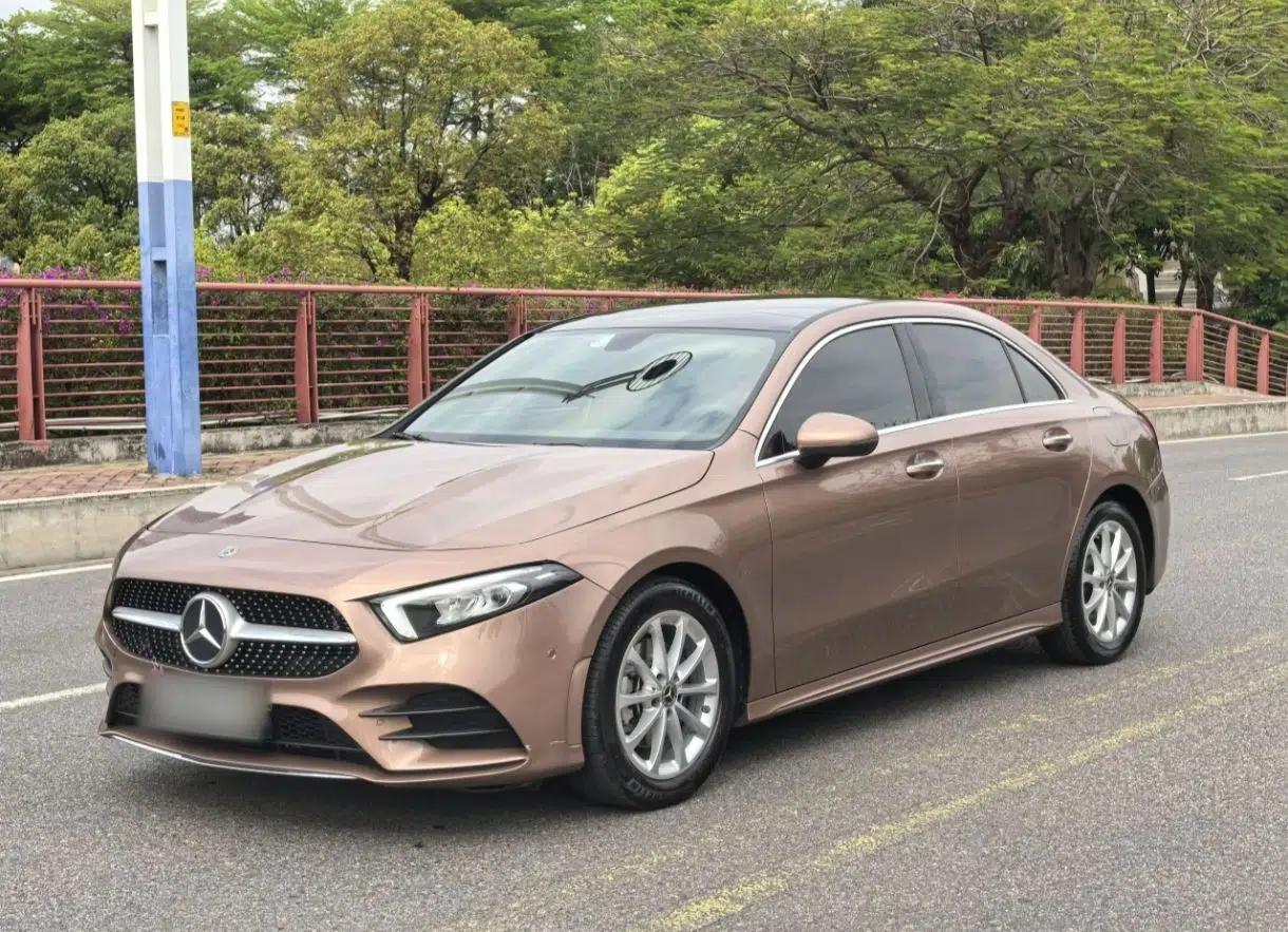 Mercedes-Benz A-Class 2020 Restyled A 200 L Sport Sedan Dynamic Version — миниатюра 1