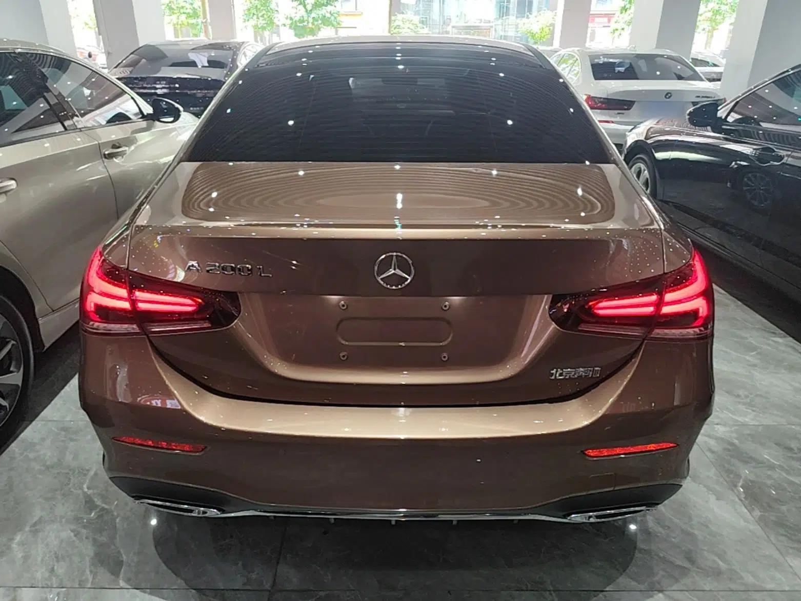 Mercedes-Benz A-Class 2020 Restyled A 200 L Sport Sedan Dynamic Version — миниатюра 5