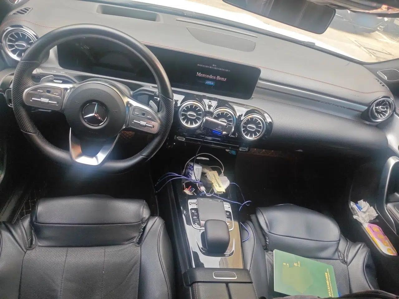 Mercedes-Benz A-Class 2019 A 200 L Sport Sedan First Edition Special Edition — миниатюра 9