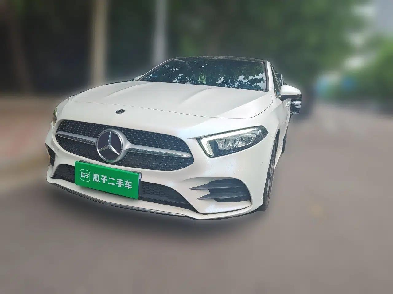Mercedes-Benz A-Class 2019 A 200 L Sport Sedan — миниатюра 1