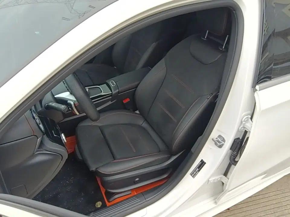 Mercedes-Benz A-Class 2024 Updated A 200 L Fashion Version — миниатюра 17