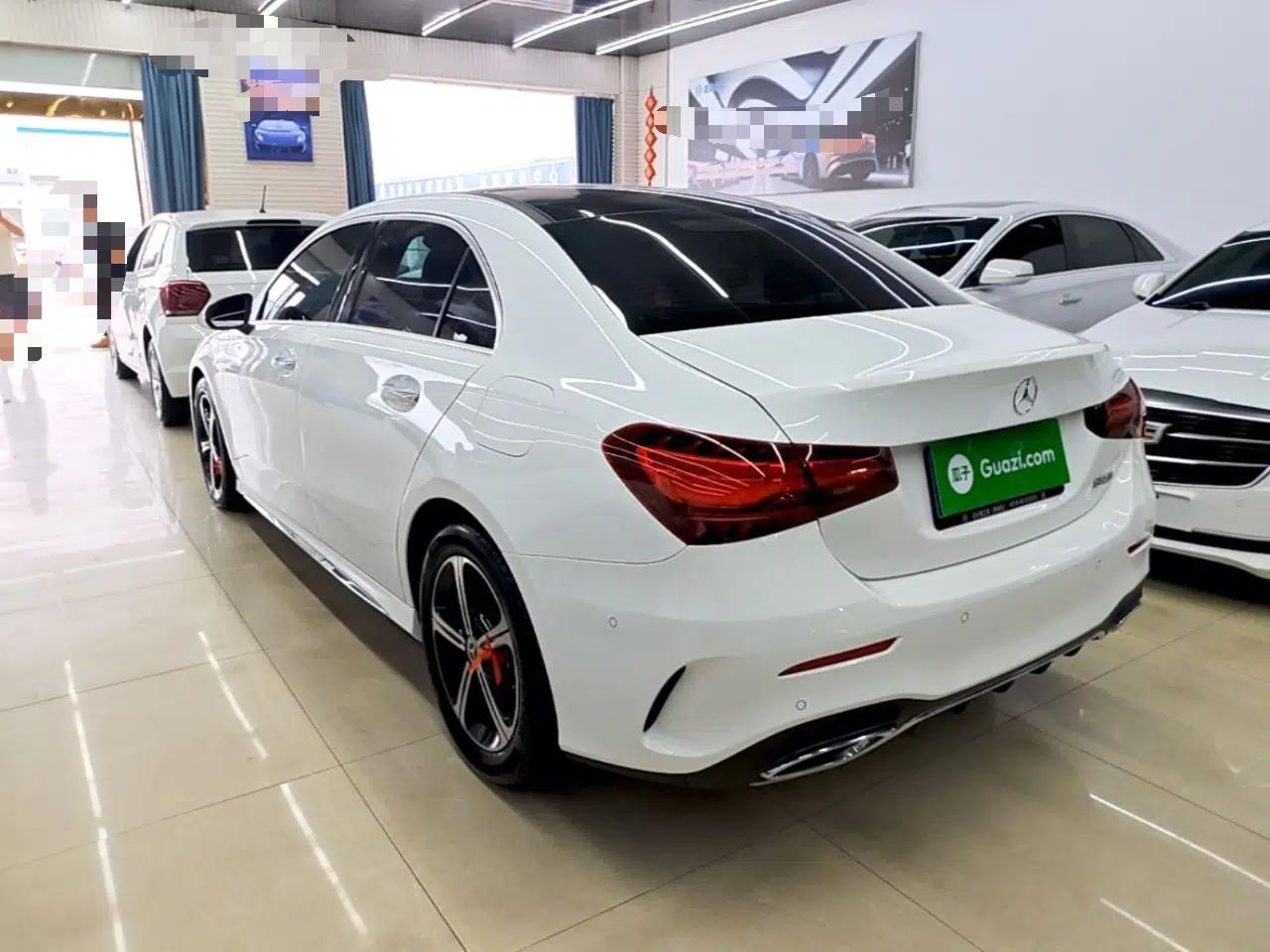 Mercedes-Benz A-Class 2023 A 200 L Fashion Model — миниатюра 4