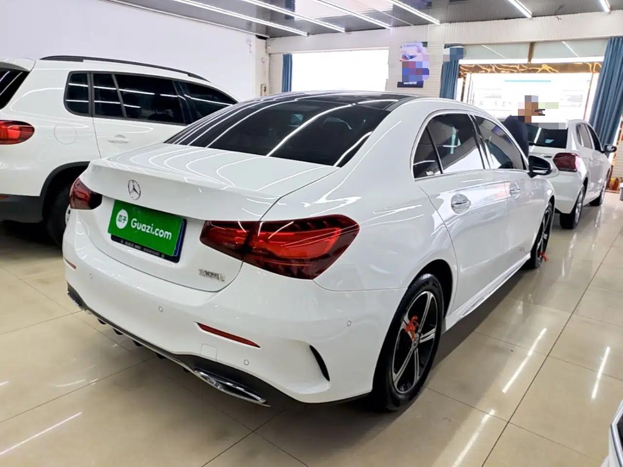 Mercedes-Benz A-Class 2023 A 200 L Fashion Model — миниатюра 6
