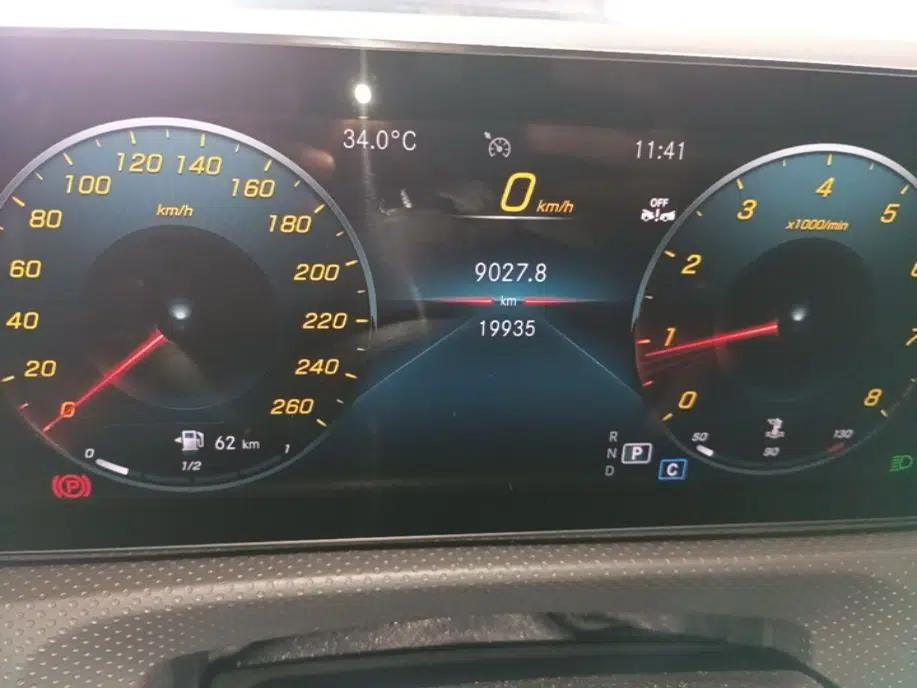 Mercedes-Benz A-Class 2022 Revised Version A 200 L Sport Sedan Fashionable Style — миниатюра 14