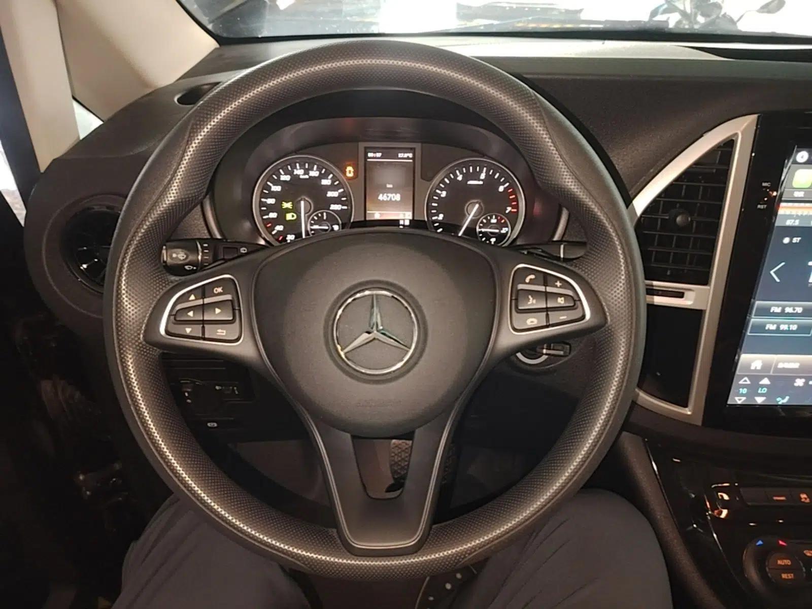Mercedes-Benz Vito 2021 2.0T Elite Version 7 Seats — миниатюра 13