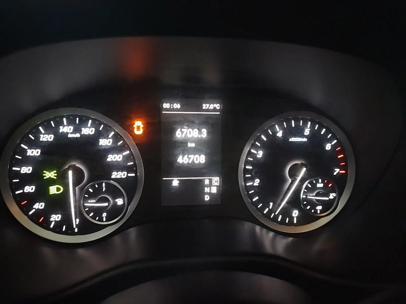 Mercedes-Benz Vito 2021 2.0T Elite Version 7 Seats — миниатюра 14