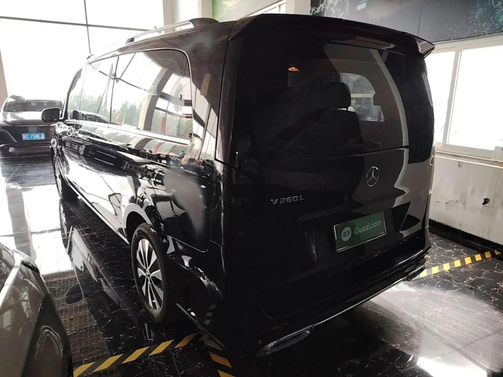 Mercedes-Benz Vito 2021 2.0T Elite Version 7 Seats — миниатюра 4