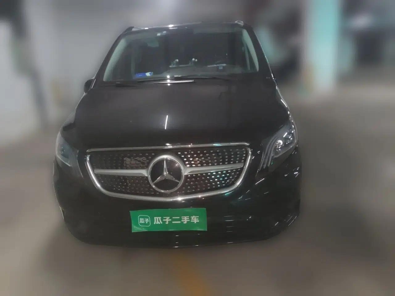Mercedes-Benz Vito 2023 2.0T Elite Version 7 Seats — миниатюра 2