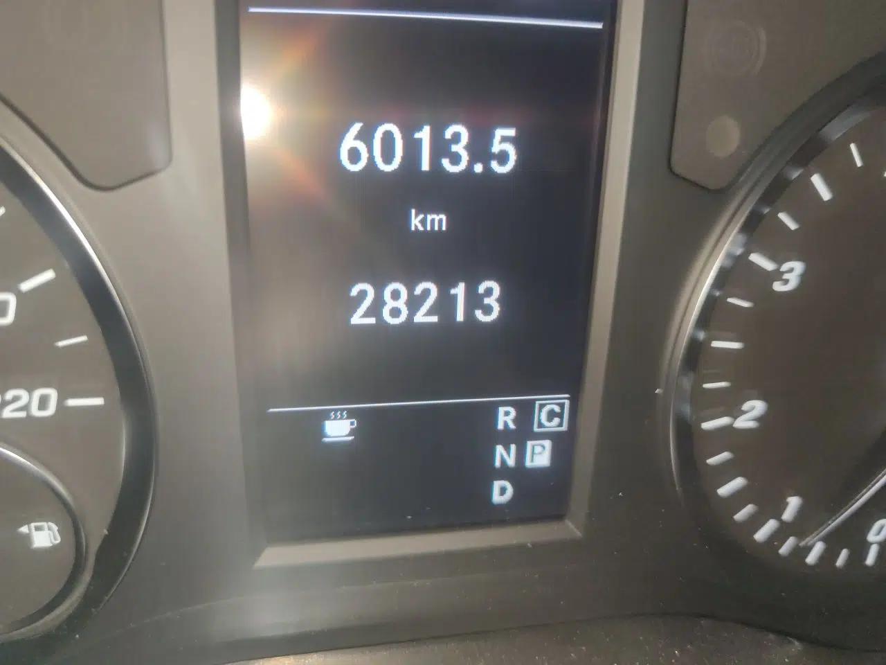 Mercedes-Benz Vito 2023 2.0T Elite Version 7 Seats — миниатюра 12