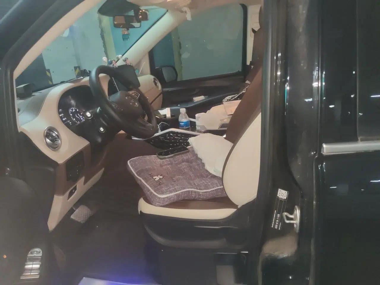 Mercedes-Benz Vito 2023 2.0T Elite Version 7 Seats — миниатюра 15