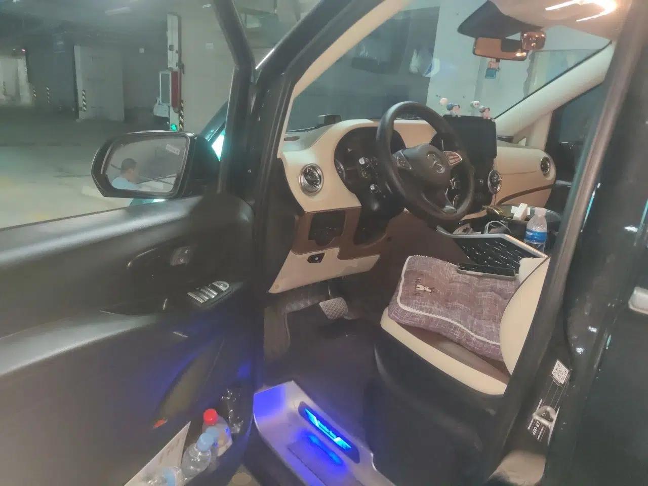 Mercedes-Benz Vito 2023 2.0T Elite Version 7 Seats — миниатюра 16