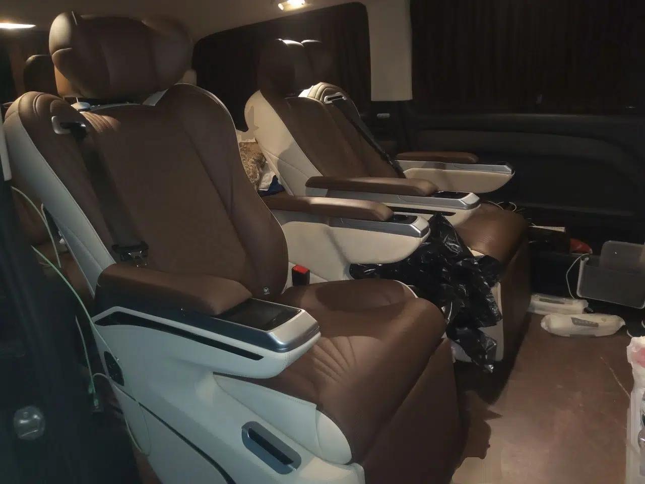 Mercedes-Benz Vito 2023 2.0T Elite Version 7 Seats — миниатюра 17