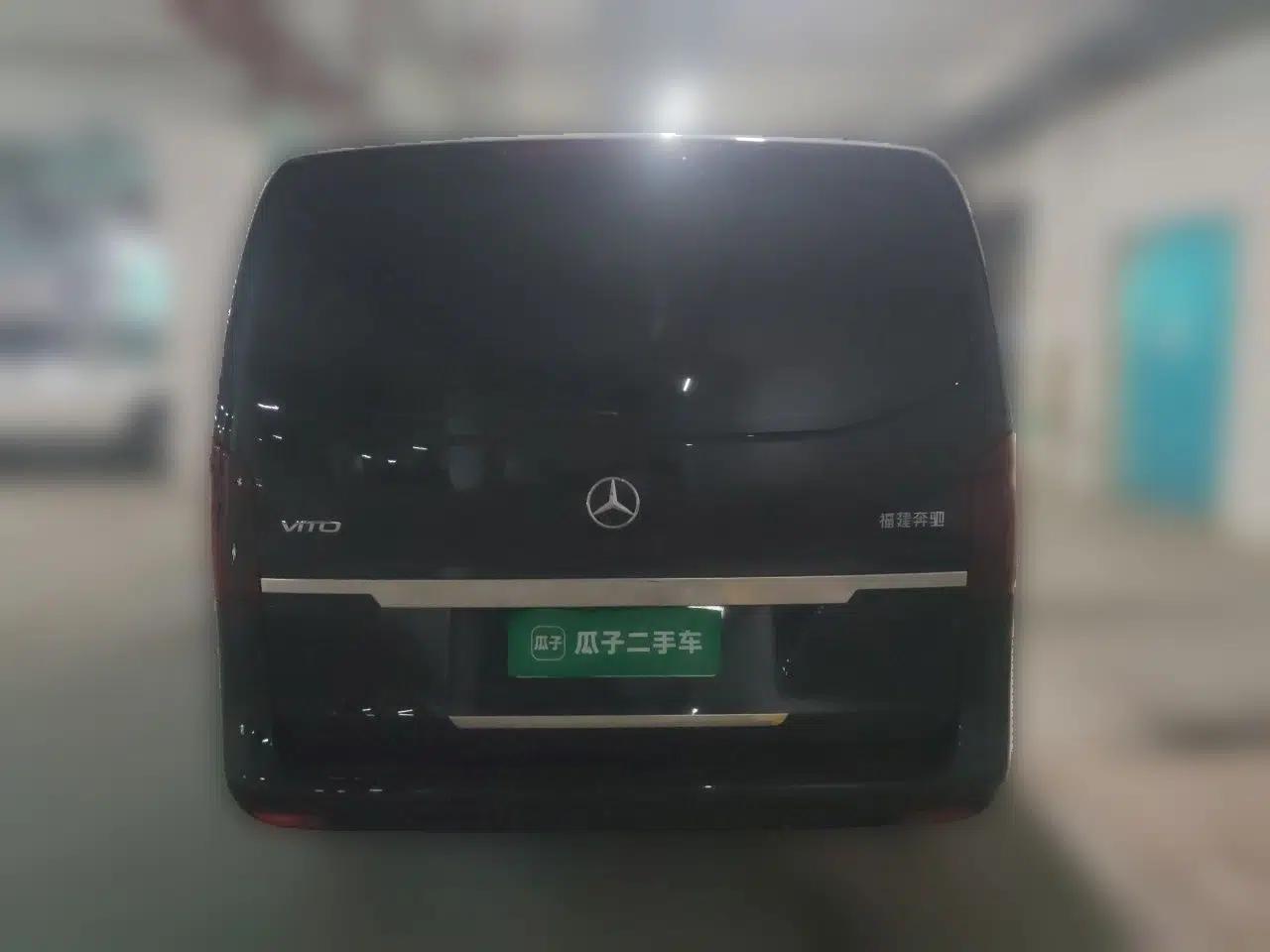 Mercedes-Benz Vito 2023 2.0T Elite Version 7 Seats — миниатюра 5