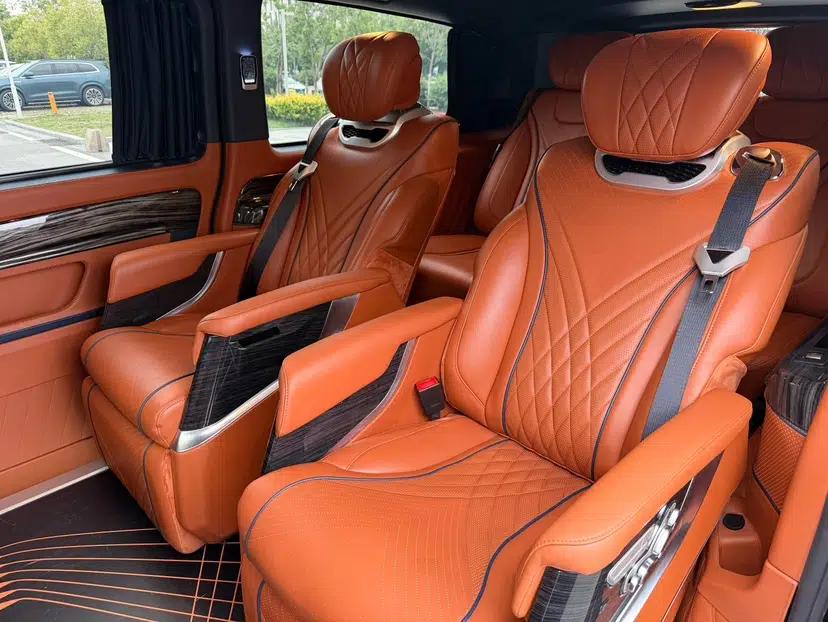 Mercedes-Benz Vito 2021 2.0T Business Version 7 Seats — миниатюра 14