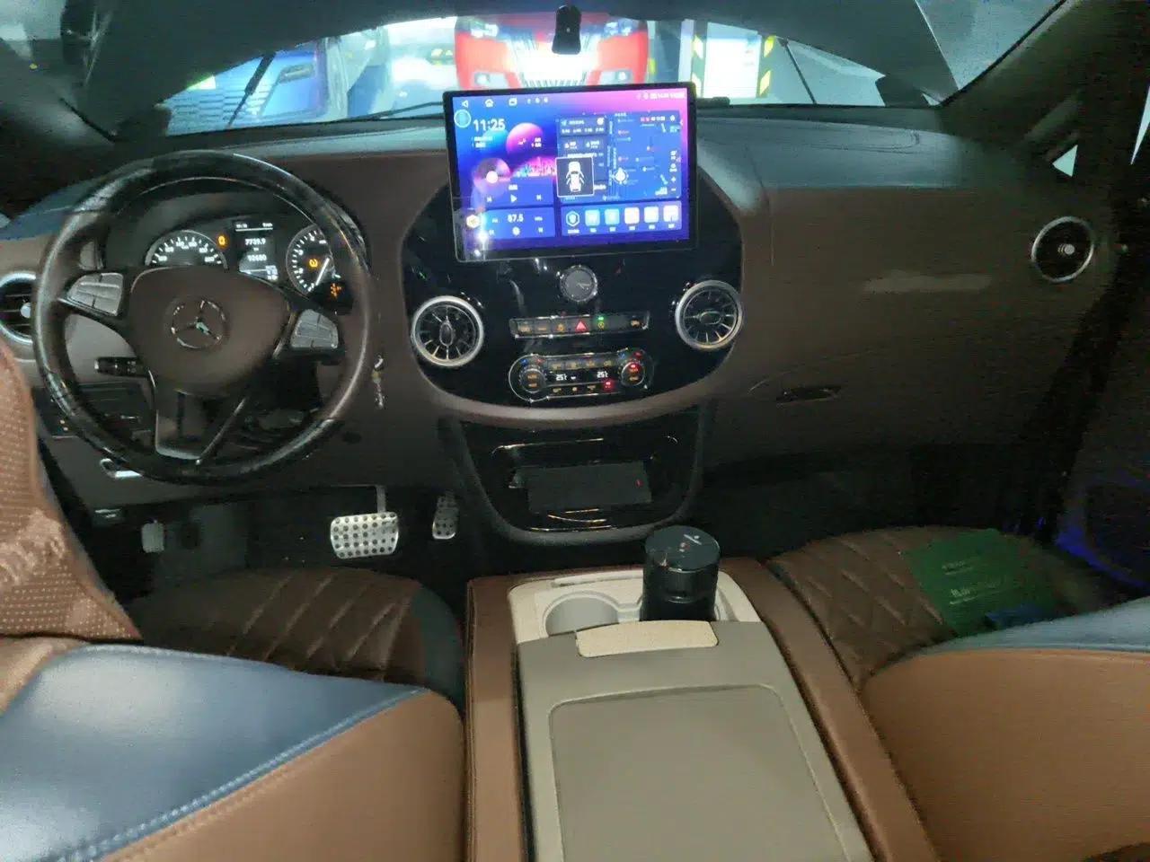 Mercedes-Benz Vito 2020 Mercedes-Benz V-Class conversion, 2.0-liter gasoline, automatic transmission, 4 seats. — миниатюра 9