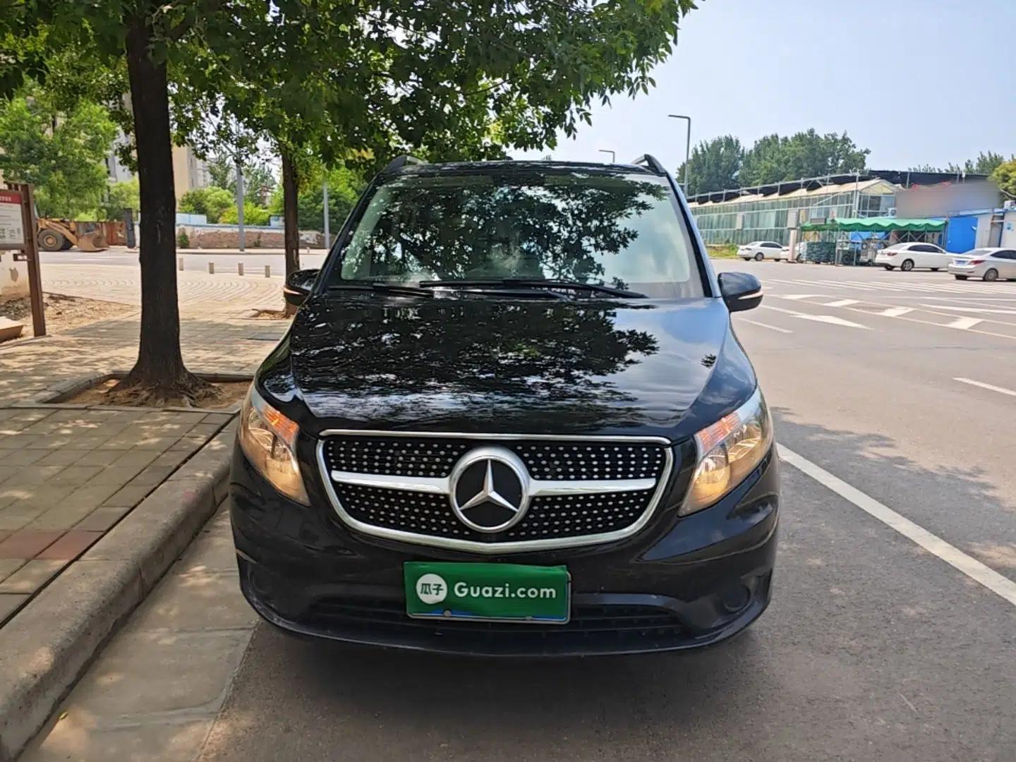 Mercedes-Benz Vito 2021 2.0T Elite Version 7 Seats — миниатюра 2