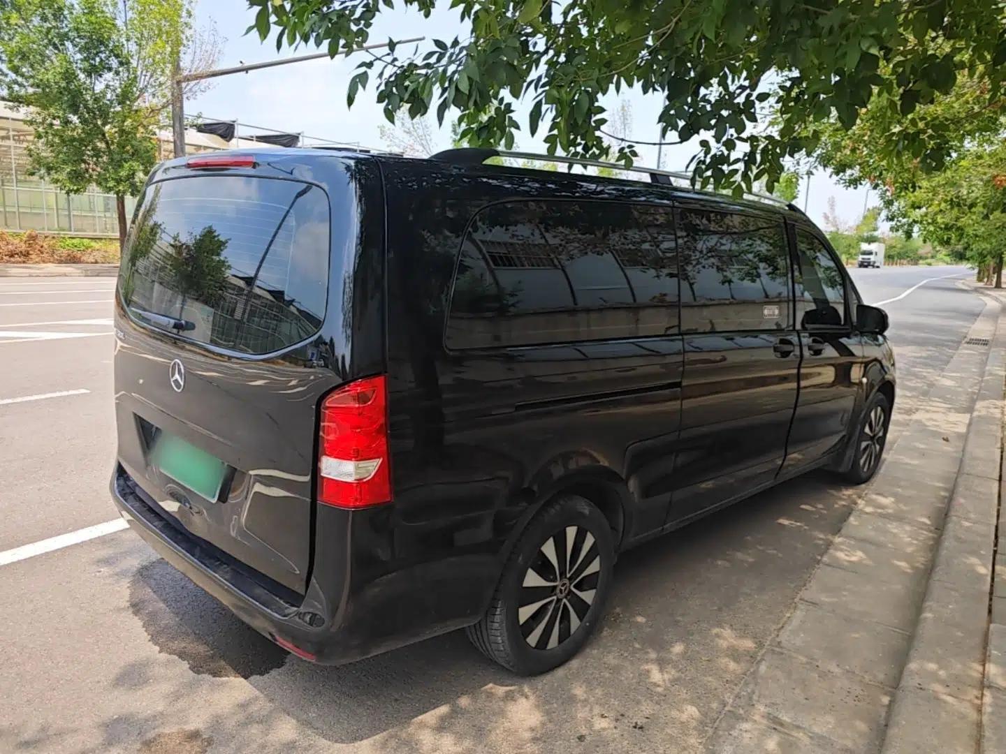 Mercedes-Benz Vito 2021 2.0T Elite Version 7 Seats — миниатюра 6