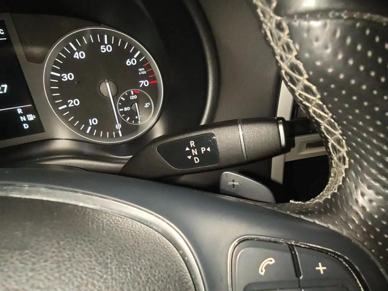 Mercedes-Benz Vito 2018 2.0T Business Version China VI Emission Standard — миниатюра 14
