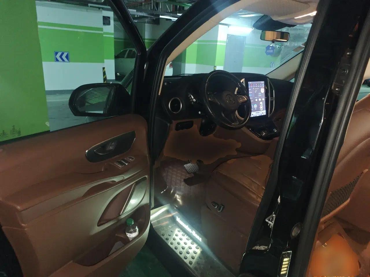 Mercedes-Benz Vito 2018 2.0T Business Version China VI Emission Standard — миниатюра 16