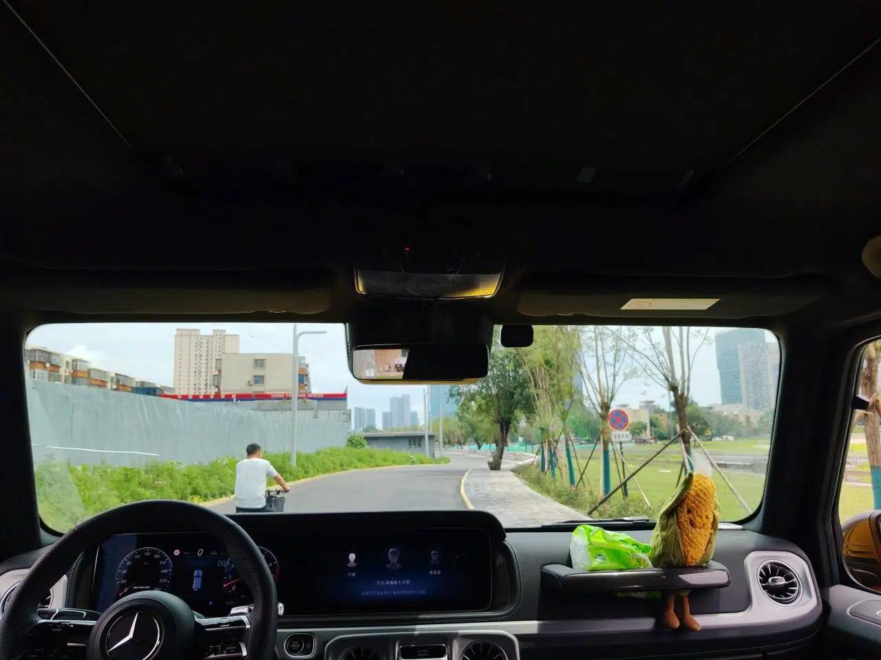 Mercedes-Benz G-Class 2025 G 500 — миниатюра 18