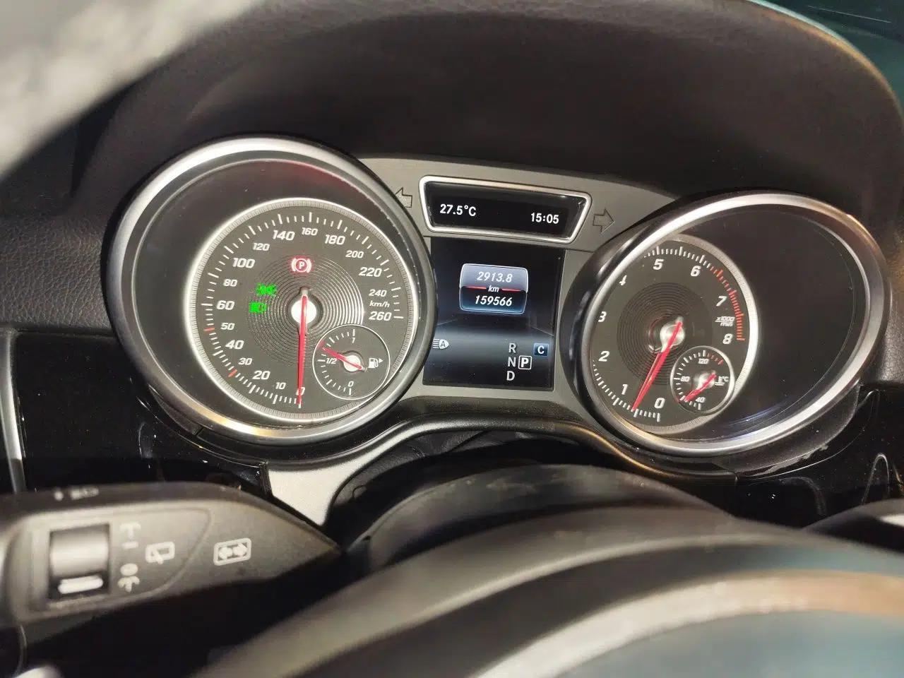 Mercedes-Benz GLE-Class 2017 Mercedes-Benz GLE400 (parallel import), 3.0-liter automatic, gasoline, 5 seats — миниатюра 11
