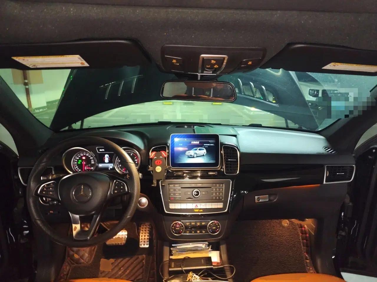 Mercedes-Benz GLE-Class 2017 Mercedes-Benz GLE400 (parallel import), 3.0-liter automatic, gasoline, 5 seats — миниатюра 9