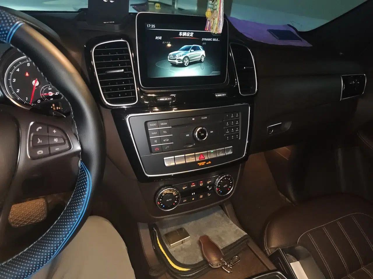 Mercedes-Benz GLE 2017 GLE 320 4MATIC Luxury Model — миниатюра 13