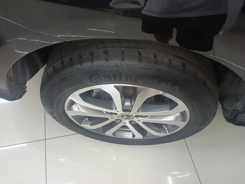 Mercedes-Benz GLE 2018 GLE 320 4MATIC Dynamic Edition Collector's Edition — миниатюра 11