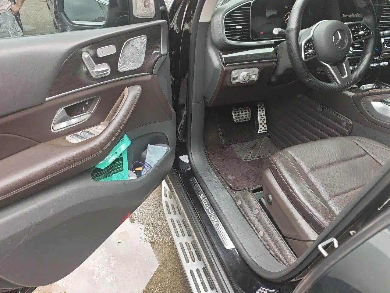 Mercedes-Benz GLE 2020 GLE 350 4MATIC Fashion Model — миниатюра 16