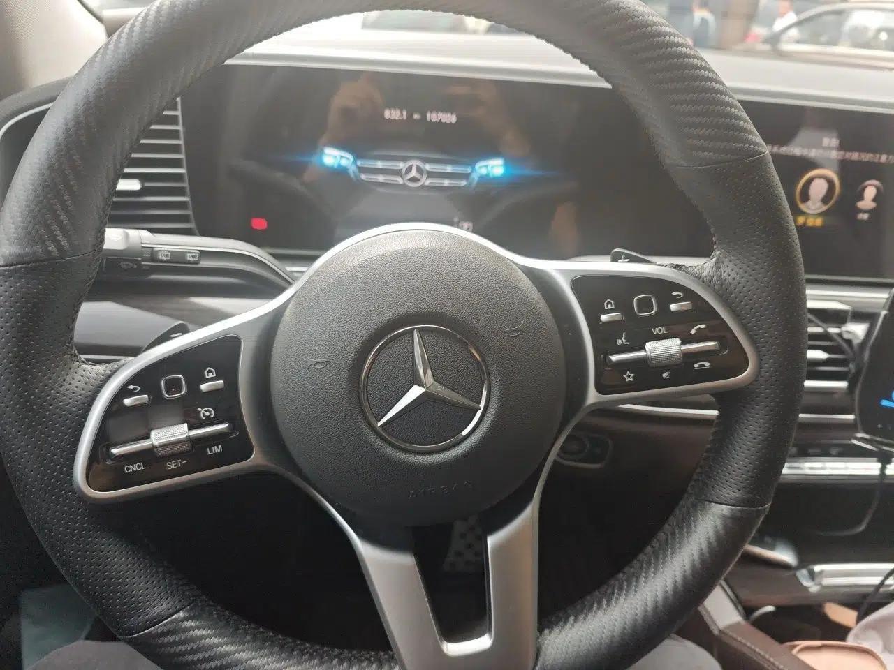 Mercedes-Benz GLE 2020 GLE 350 4MATIC Fashion Model — миниатюра 10