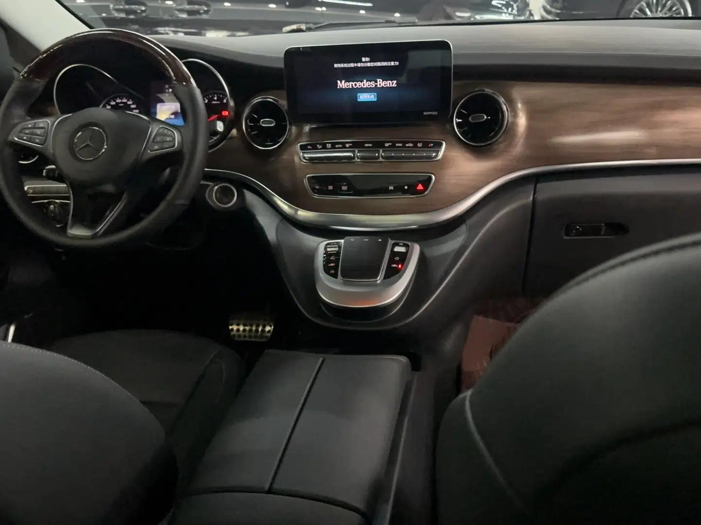 Mercedes-Benz V-Class 2021 V 260 Prestige Edition — миниатюра 15