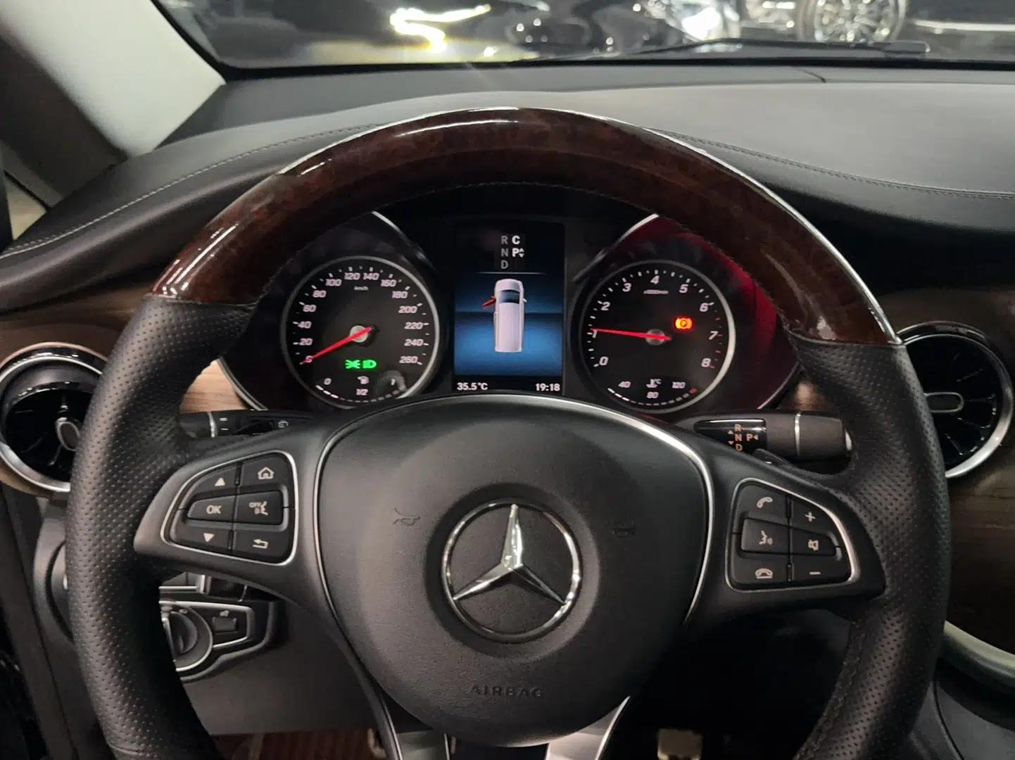 Mercedes-Benz V-Class 2021 V 260 Prestige Edition — миниатюра 9