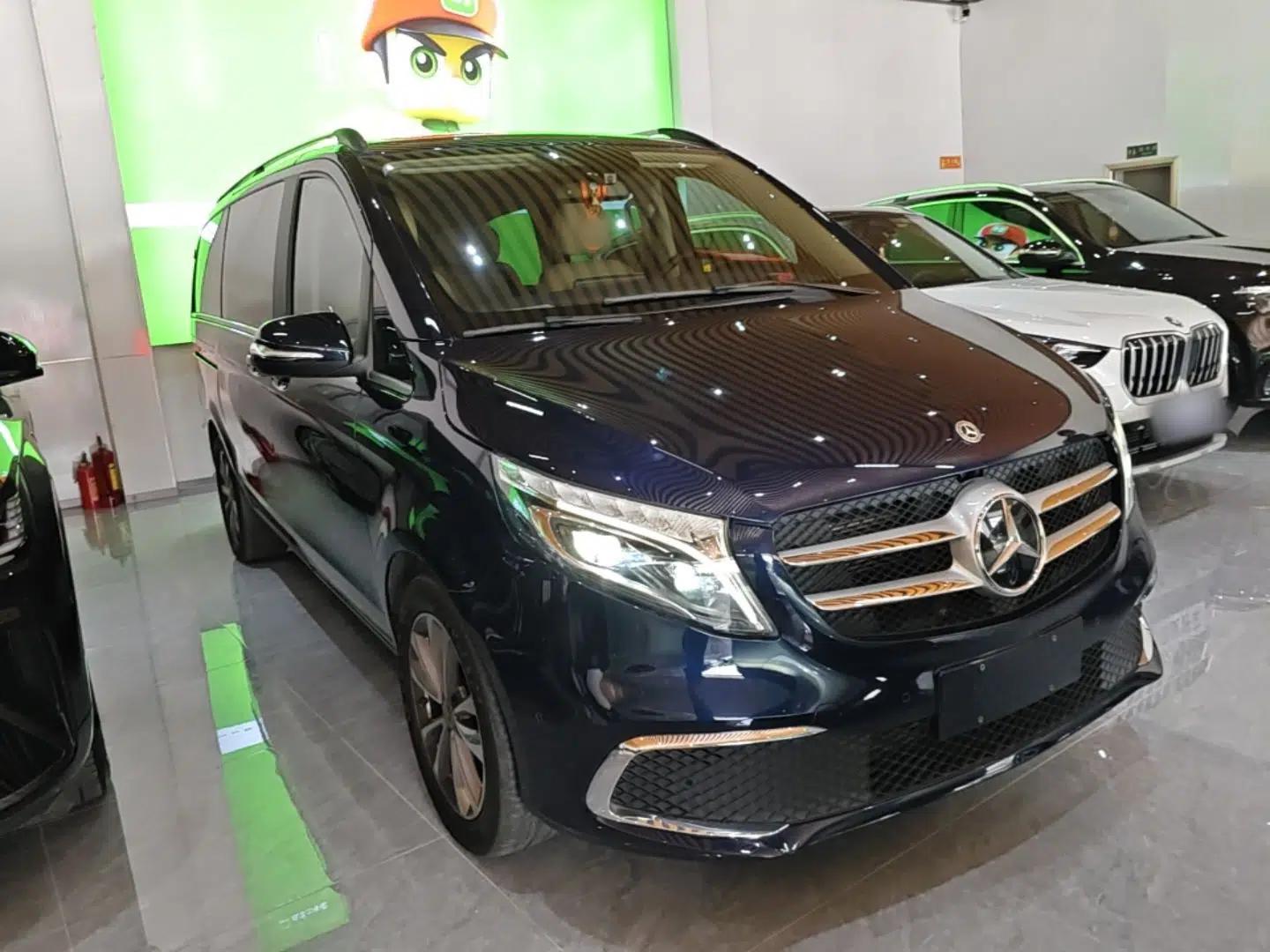 Mercedes-Benz V-Class 2021 V 260 Avantgarde Edition — миниатюра 3