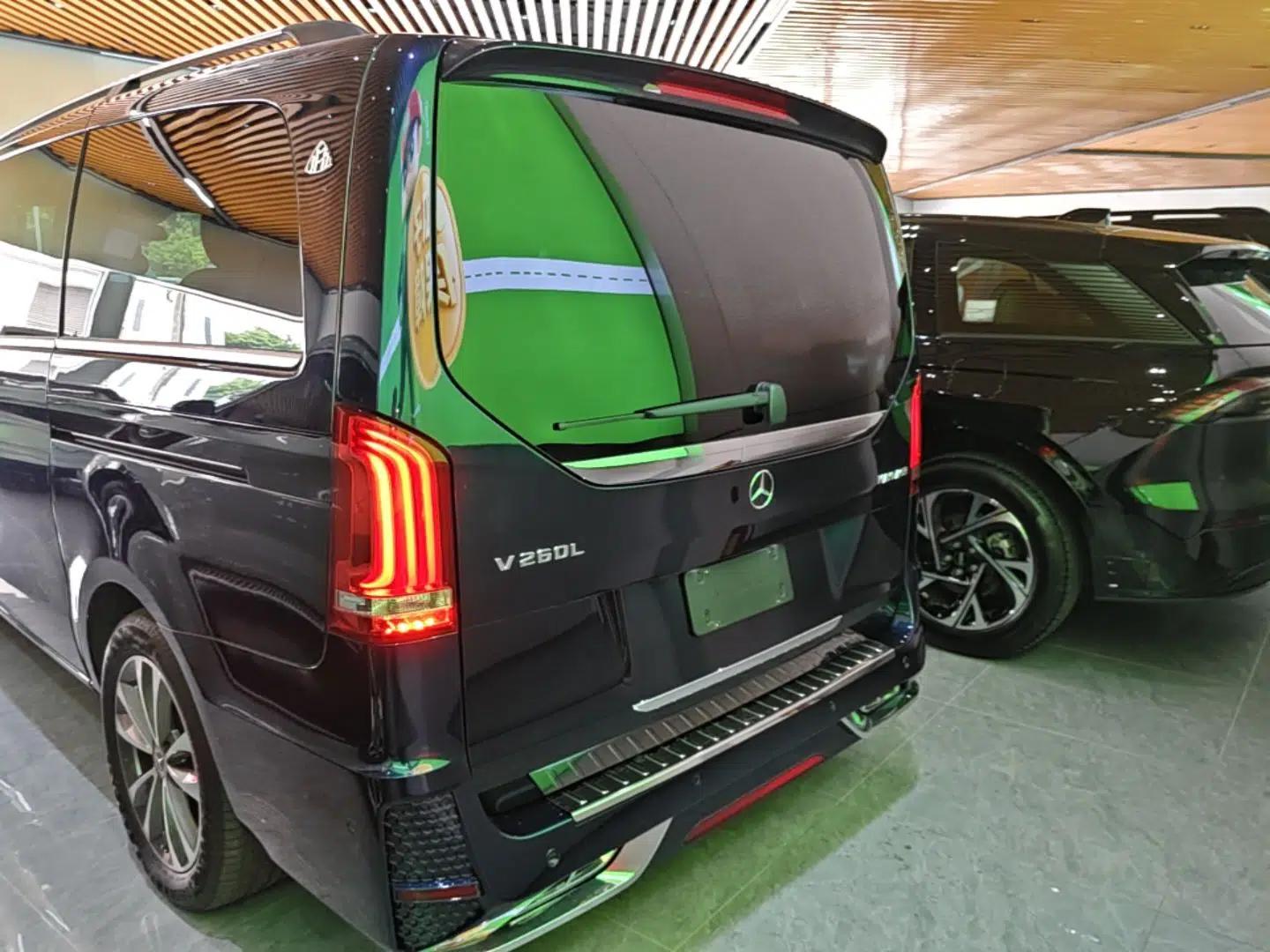 Mercedes-Benz V-Class 2021 V 260 Avantgarde Edition — миниатюра 5