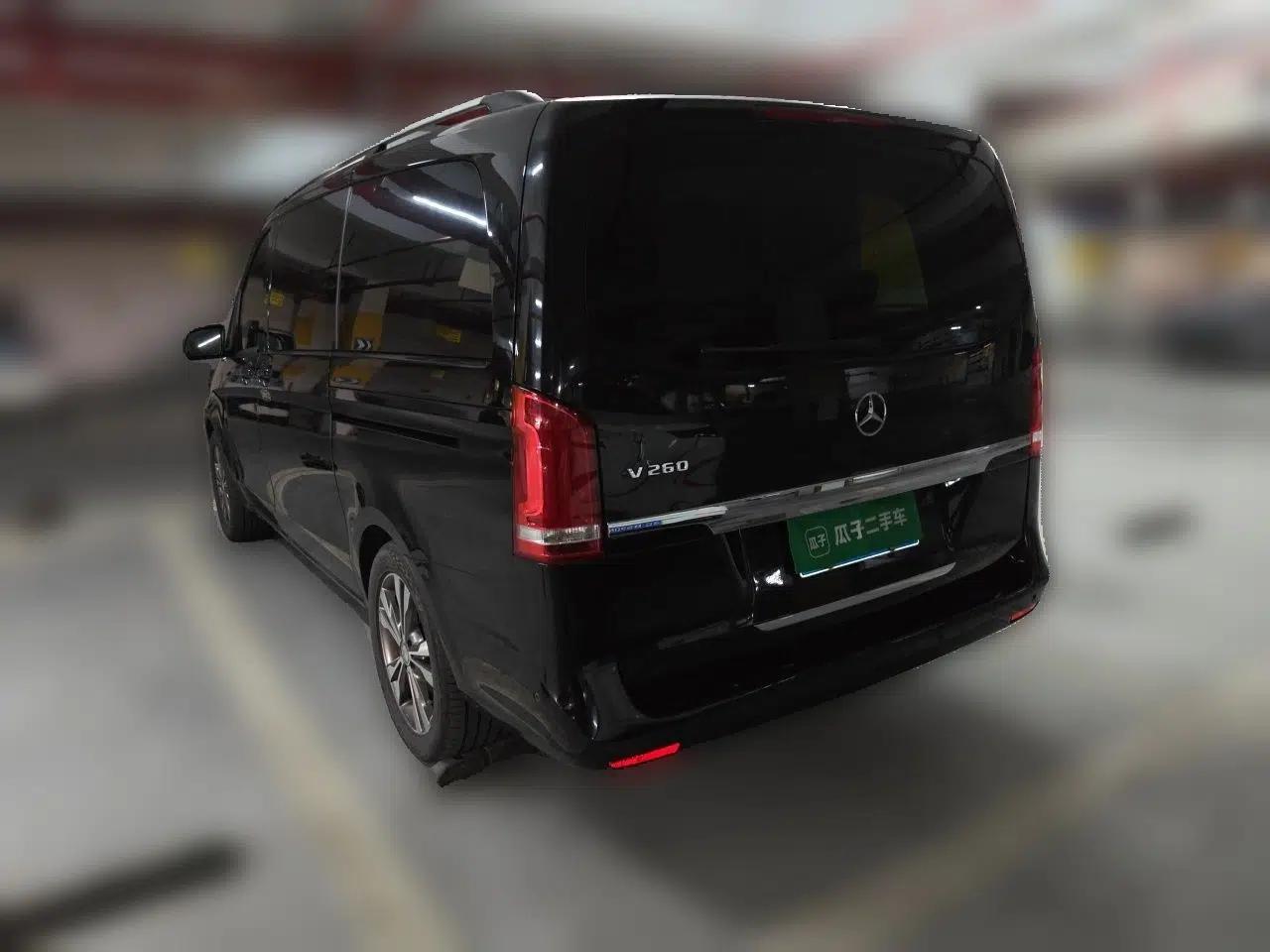 Mercedes-Benz V-Class 2017 V 260 Avantgarde Edition — миниатюра 4