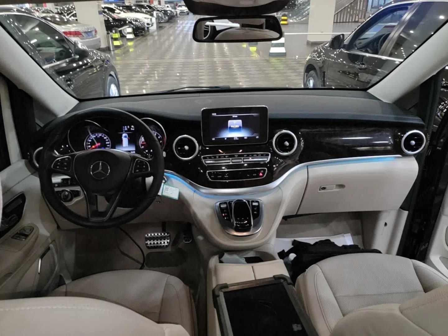 Mercedes-Benz V-Class 2017 V 260 L Prestige Extended Edition — миниатюра 17