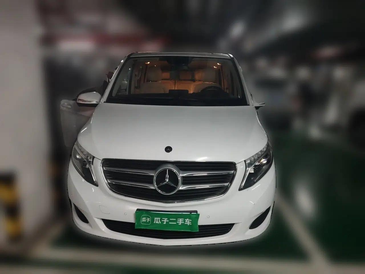 Mercedes-Benz V-Class 2016 V 260 Avantgarde Edition — миниатюра 2